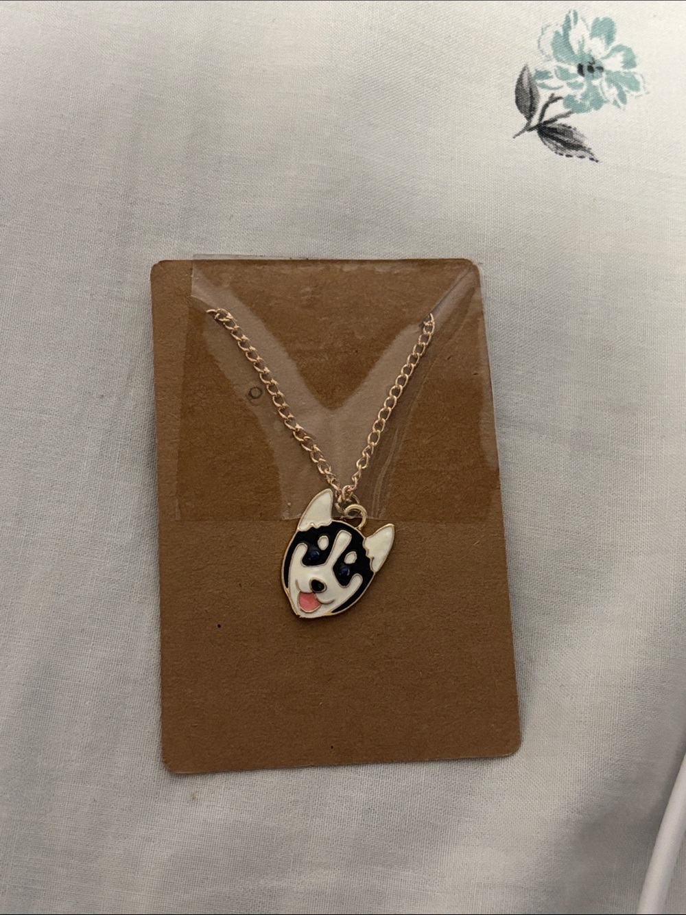Cute Husky Pendant Necklace - Black & White
